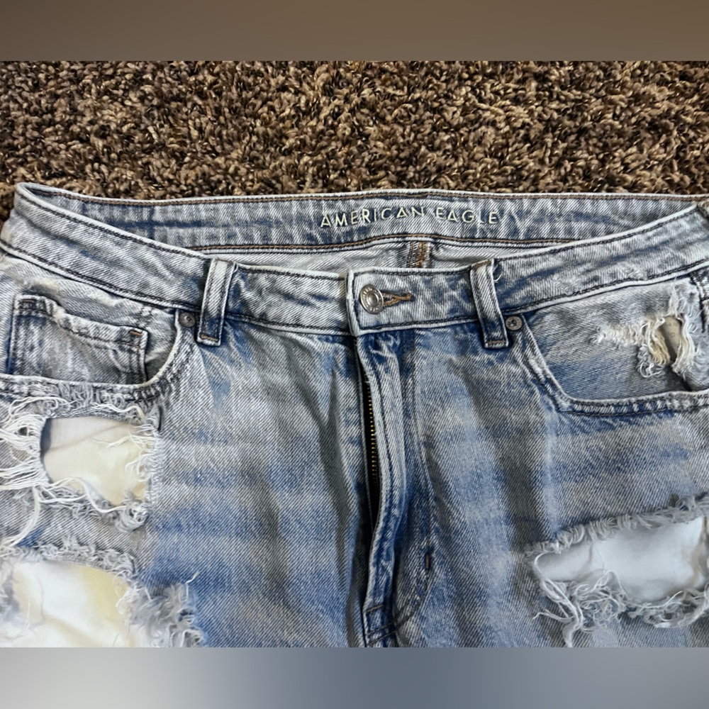 American Eagle Ripped Mom Jeans